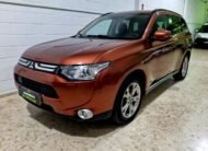 MITSUBISHI Outlander 220 DID Motion 4WD 7 plazas