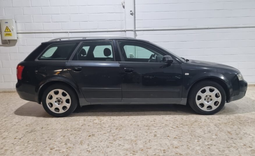 AUDI A4 Avant 2.5 tdi