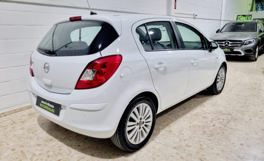 OPEL corsa 1.2 selective