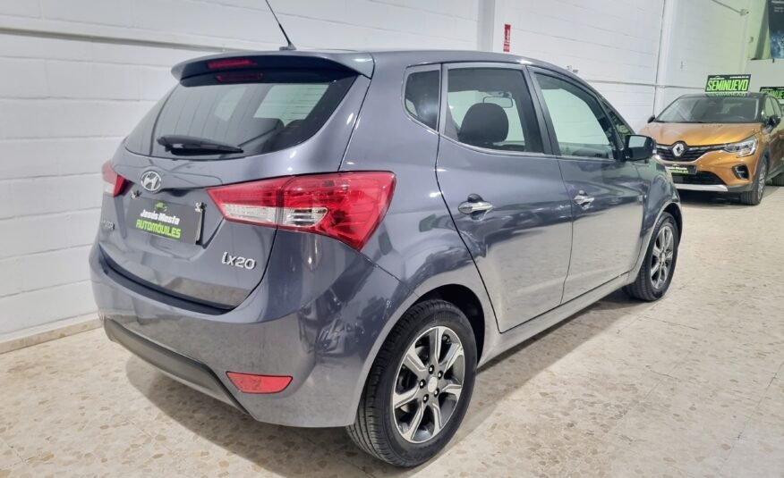 HYUNDAI ix20 Tecno auto