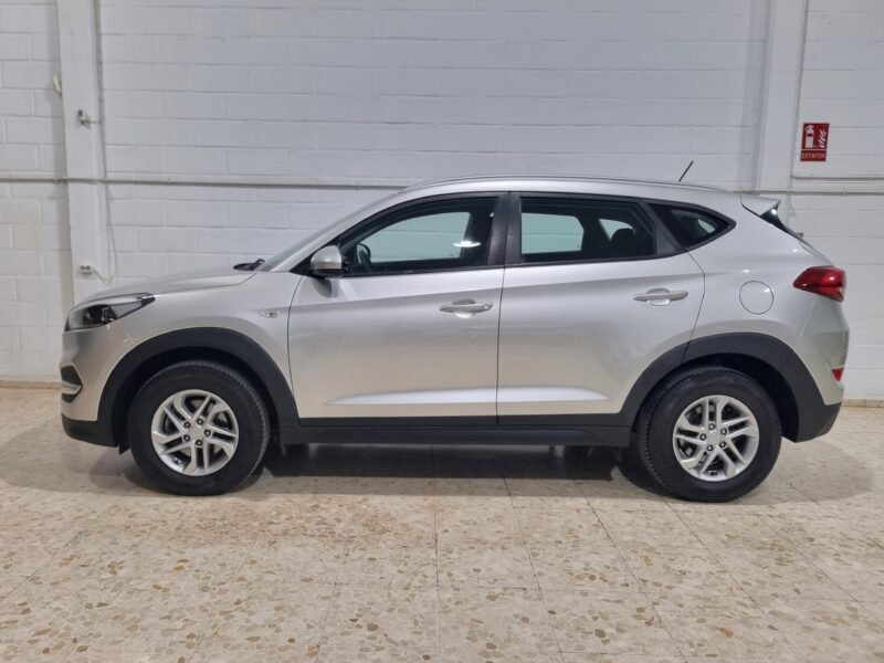 HYUNDAI tucson Bluedrive essence