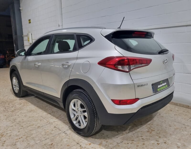 HYUNDAI tucson Bluedrive essence