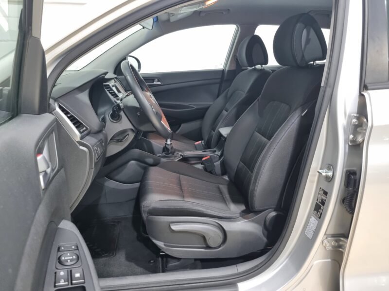 HYUNDAI tucson Bluedrive essence