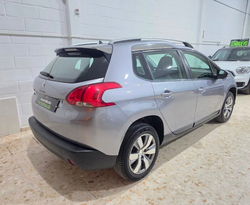 PEUGEOT 2008 1.2 vti active