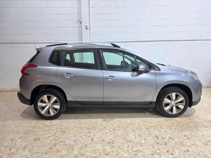 PEUGEOT 2008 1.2 vti active