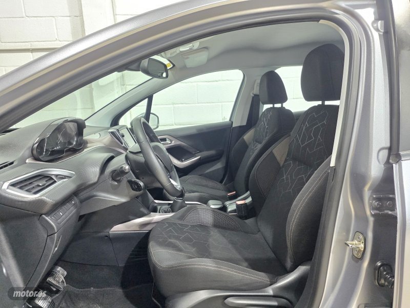 PEUGEOT 2008 1.2 vti active