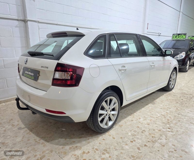 SKODA RAPID SPSCEBACK