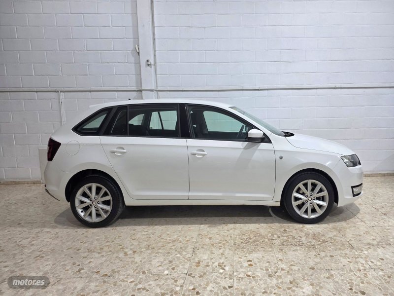 SKODA RAPID SPSCEBACK