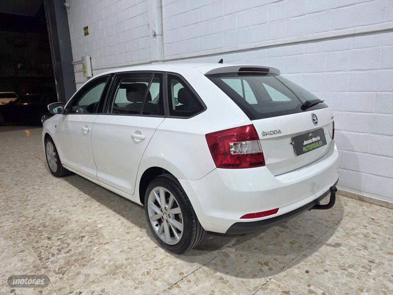 SKODA RAPID SPSCEBACK