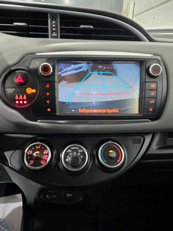 TOYOTA yaris 1.3 vtti active