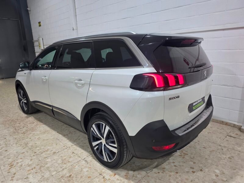 PEUGEOT 5008 Gt line hdi