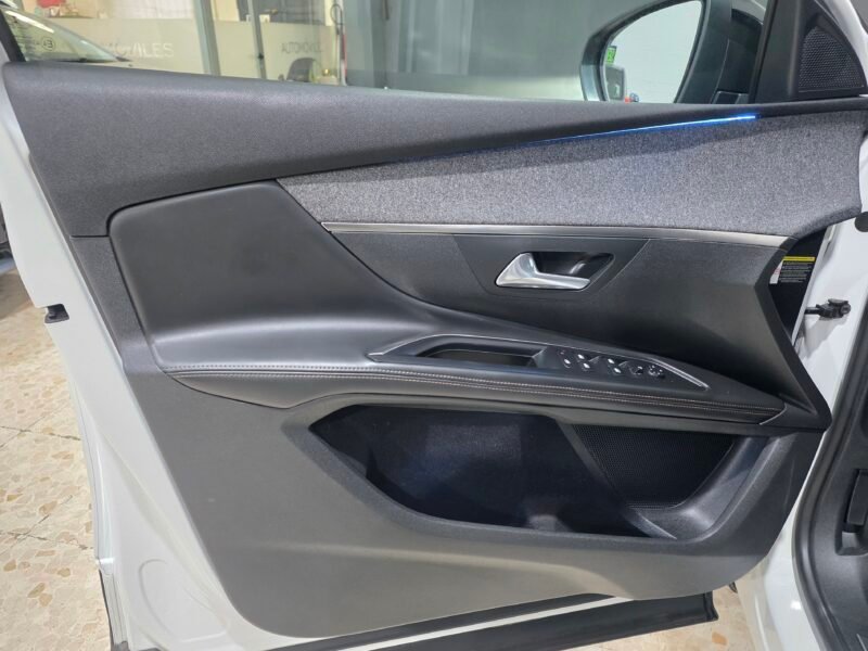 PEUGEOT 5008 Gt line hdi