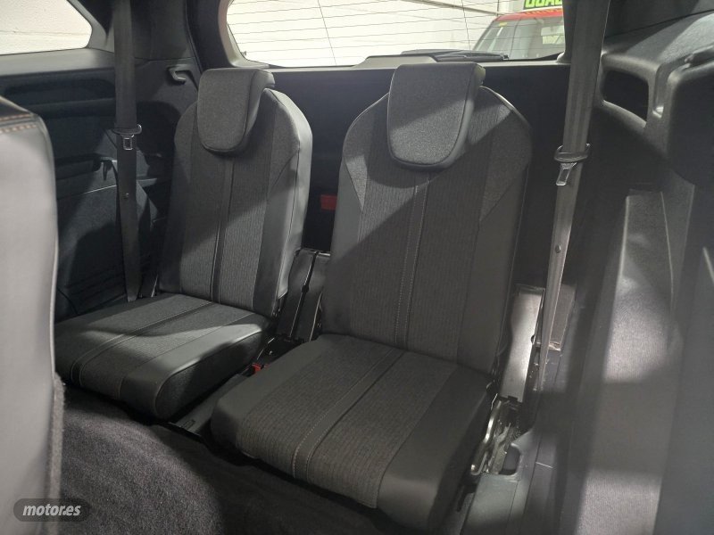 PEUGEOT 5008 Gt line hdi