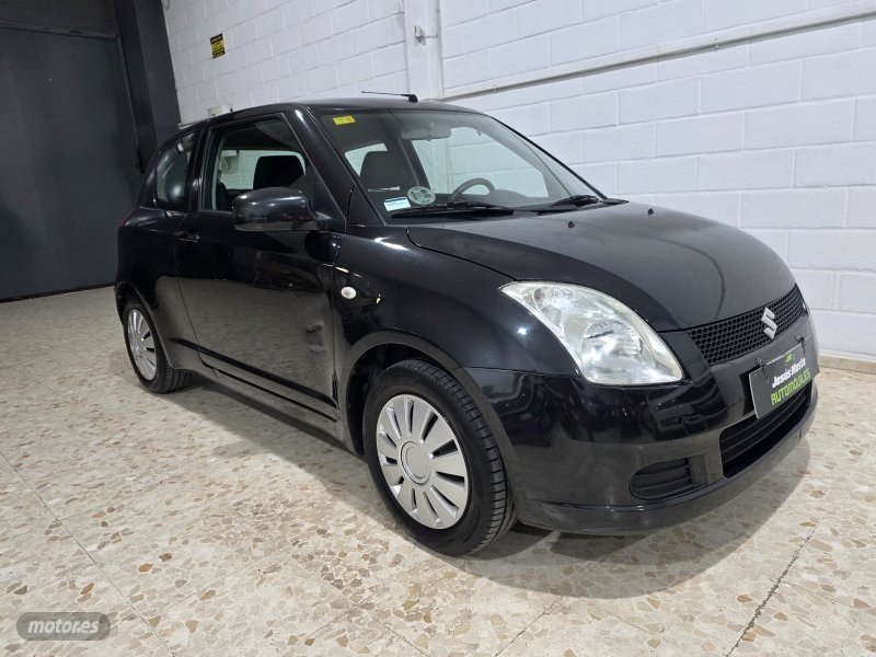 SUZUKI Swift 1.3 gl