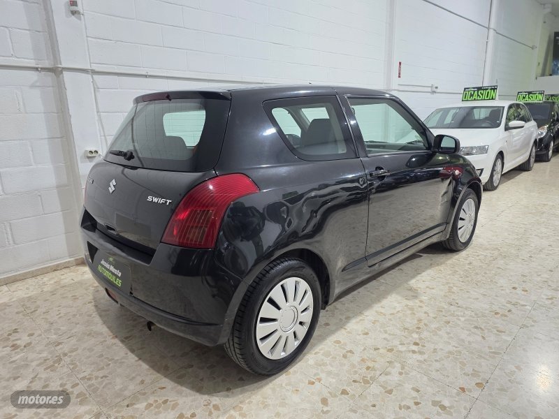 SUZUKI Swift 1.3 gl