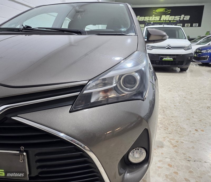 TOYOTA yaris 1.3 vtti active