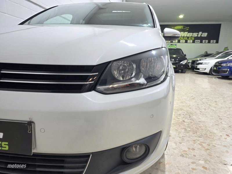 VOLKSWAGEN Touran 1.6 tdi advance
