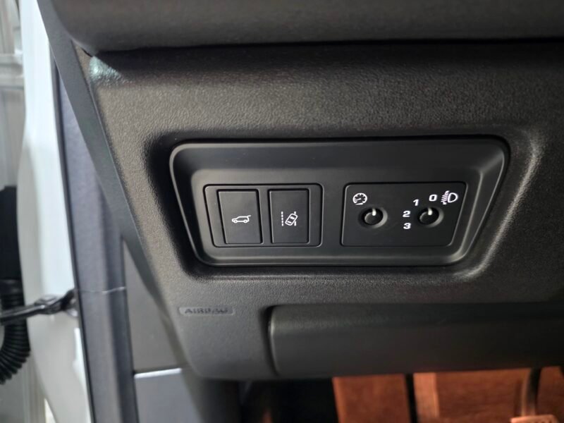 LAND-ROVER Discovery Sport