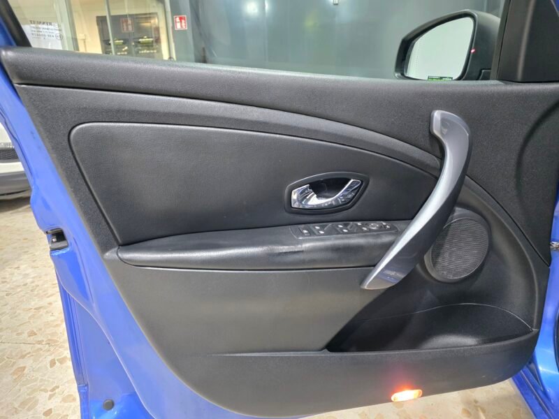 RENAULT Megane Gt style