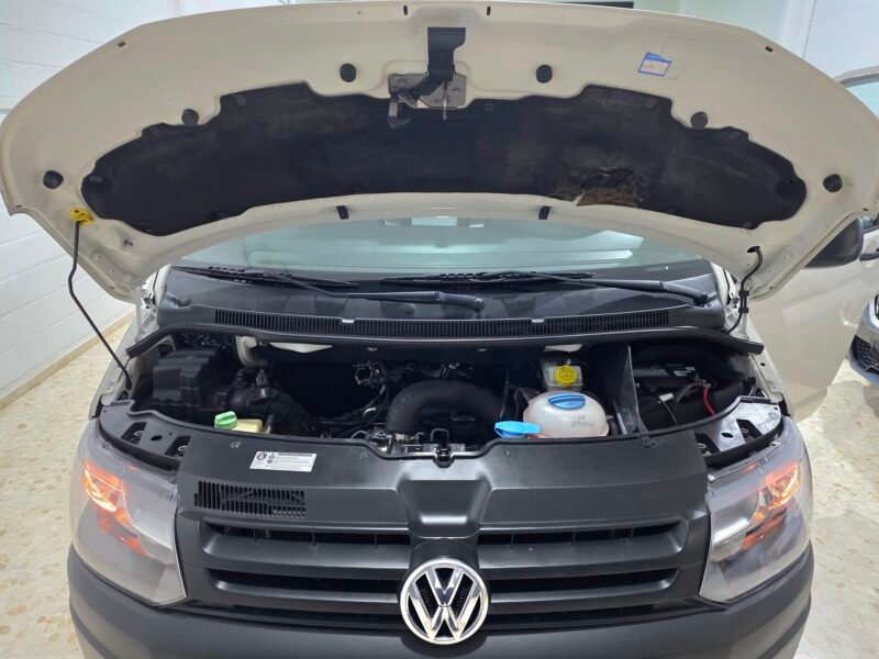 VOLKSWAGEN Transporter 2.0 tdi