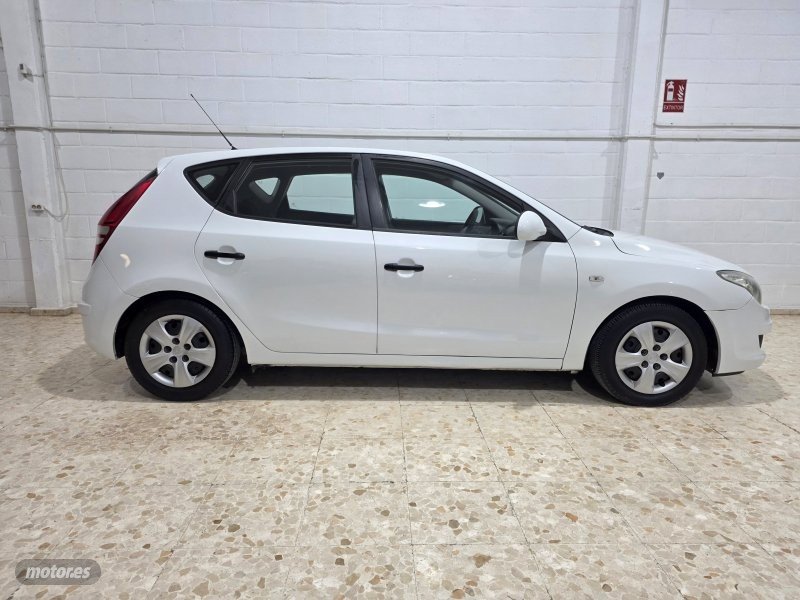 HYUNDAI I 30 1.4 CLASSIC