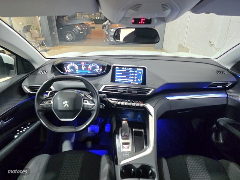 PEUGEOT 5008 Active b hdi