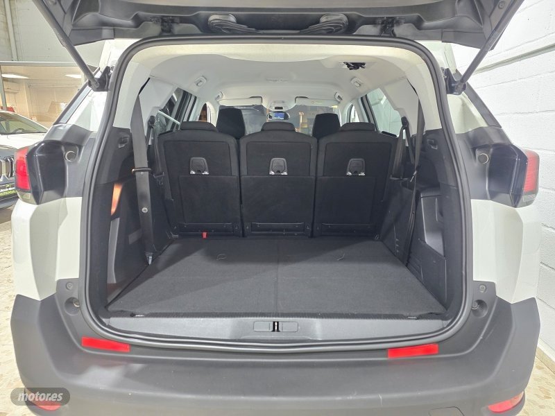 PEUGEOT 5008 Active b hdi