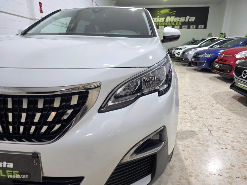 PEUGEOT 5008 Active b hdi