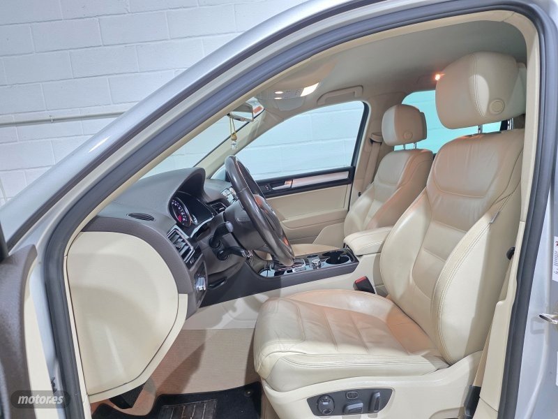 VOLKSWAGEN Touareg V6 tdi premium