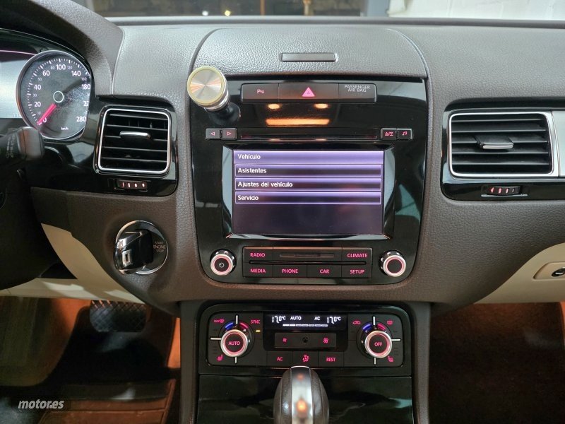 VOLKSWAGEN Touareg V6 tdi premium