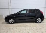 HYUNDAI i30 1.6 crdi confort