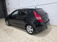 HYUNDAI i30 1.6 crdi confort