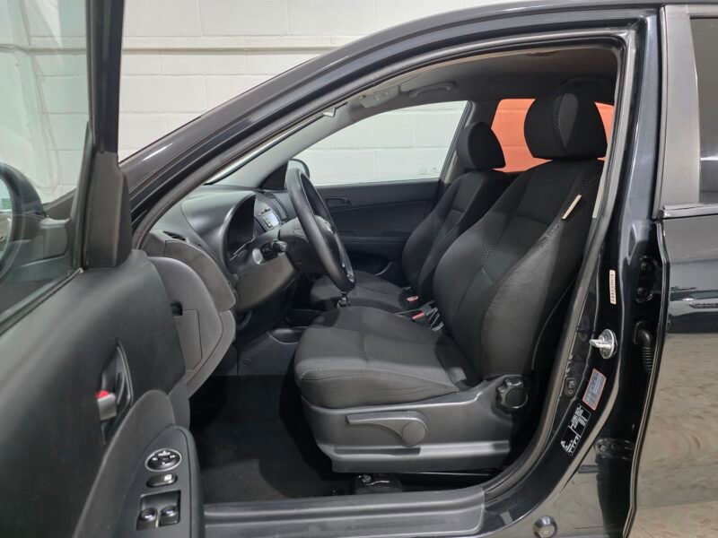 HYUNDAI i30 1.6 crdi confort