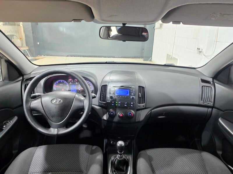 HYUNDAI i30 1.6 crdi confort