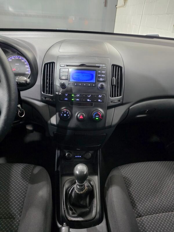 HYUNDAI i30 1.6 crdi confort