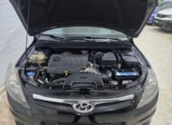 HYUNDAI i30 1.6 crdi confort