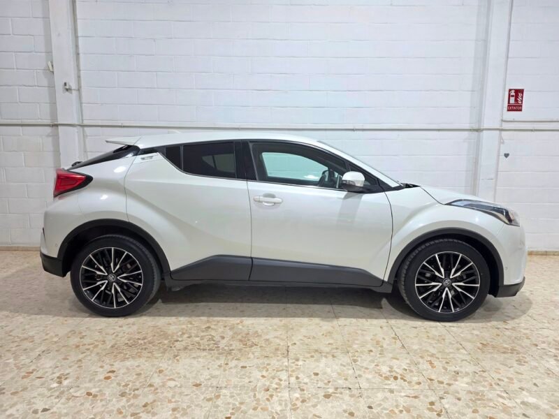 TOYOTA Ch-r ADVANCE 125H