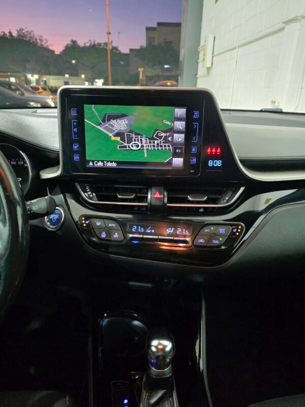 TOYOTA Ch-r ADVANCE 125H