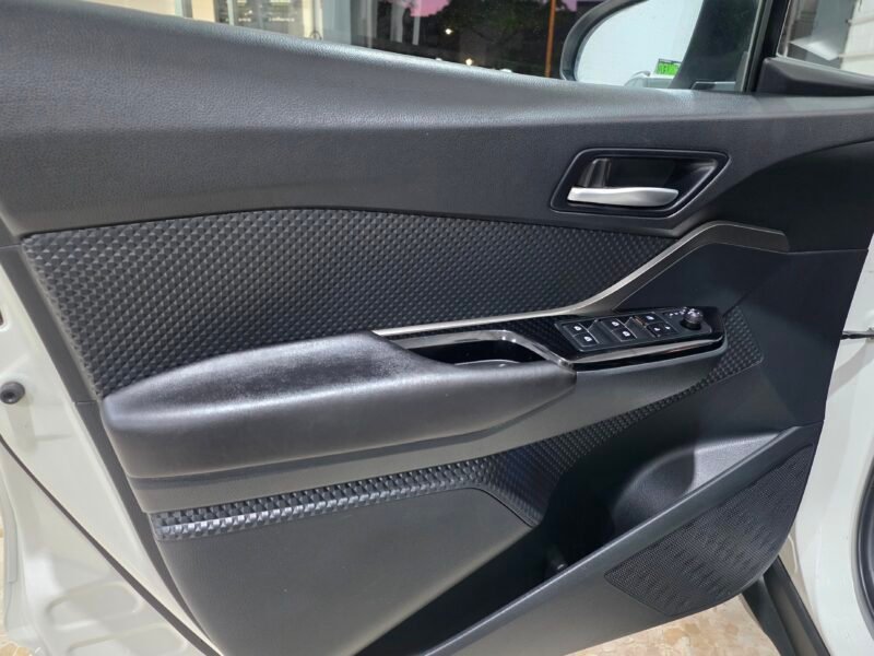 TOYOTA Ch-r ADVANCE 125H