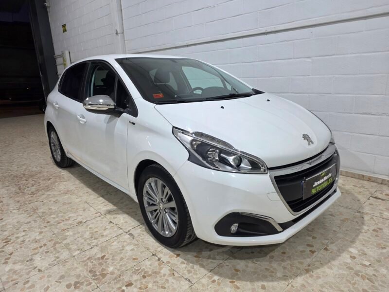 PEUGEOT 208 Style