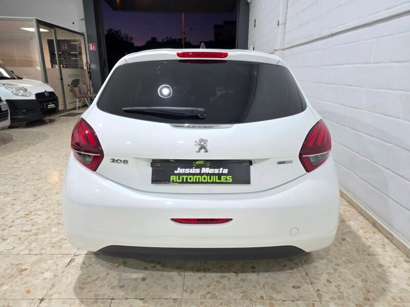 PEUGEOT 208 Style