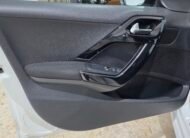 PEUGEOT 208 Style