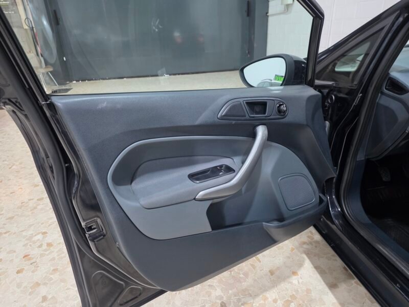 FORD Fiesta 1.4 tdci trend