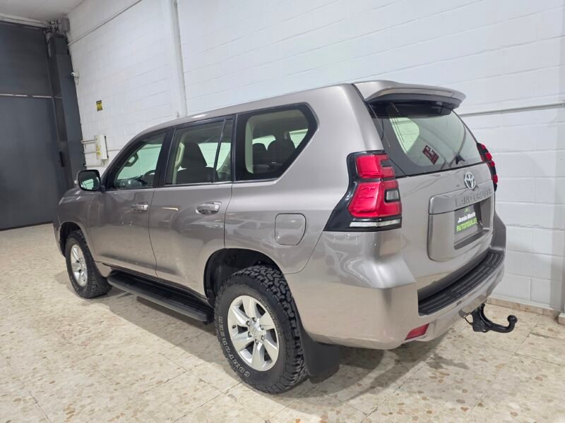 TOYOTA Land Cruiser 150 Vx automático 7 plazas