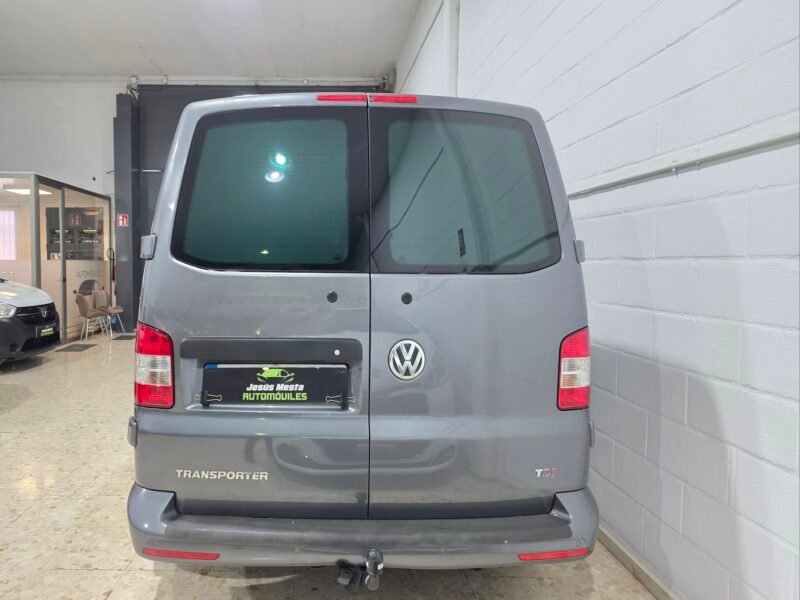 VOLKSWAGEN Transporter 2.0 tdi largo dsg 5 plazas