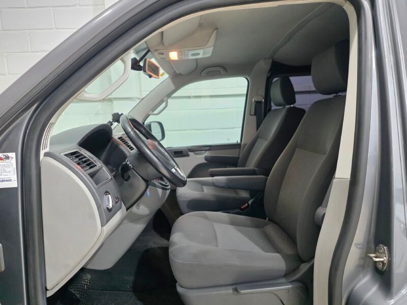 VOLKSWAGEN Transporter 2.0 tdi largo dsg 5 plazas