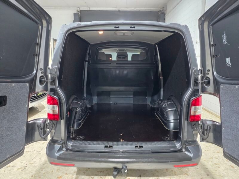 VOLKSWAGEN Transporter 2.0 tdi largo dsg 5 plazas
