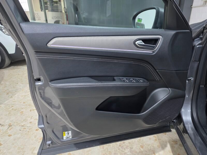 RENAULT ARKANA Zen hybrid