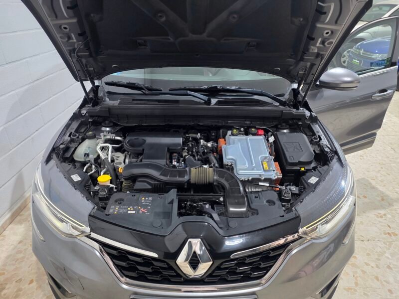 RENAULT ARKANA Zen hybrid