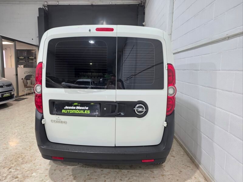 OPEL Combo Life cdti 5 plazas